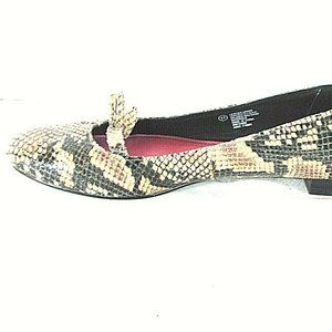 Isaac Mizrahi Beige Leather Snakeskin Print Flat Slip On Shoe Women 11 (SW18)pm1